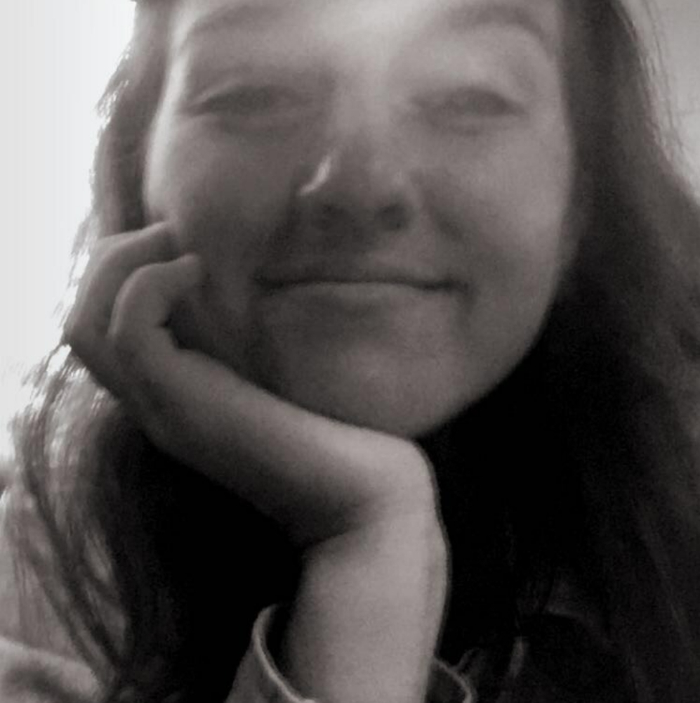 Meet your Posher, Larisa